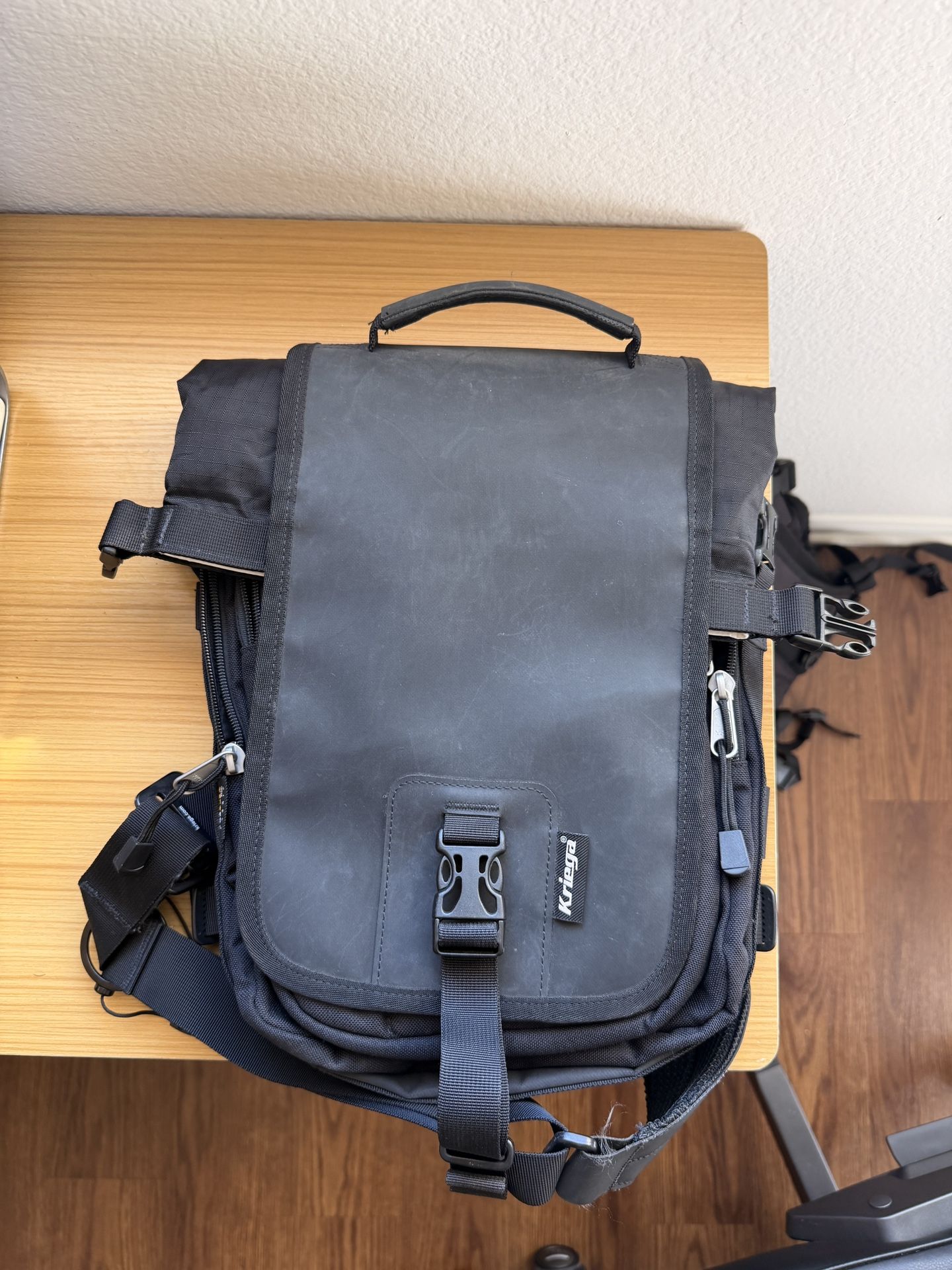 Kriega Sling Pro Messenger Bag – Excellent Condition