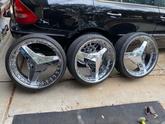 22” helo blades with tires and caps