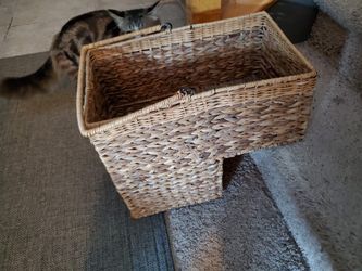 Stairway Basket Organizer