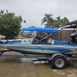 1990 17ft Allegro Bass Boat