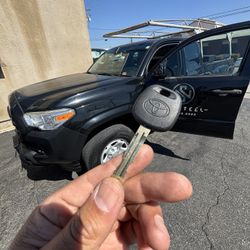 Llaves De Autos / Car Keys And Remotes