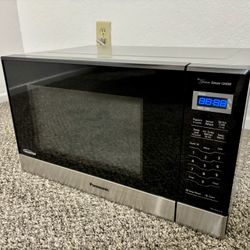 Panasonic 1200 Watt Microwave 