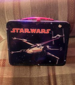 Vintage 1977 King-Seeley Star Wars Metal Lunchbox and Thermos
