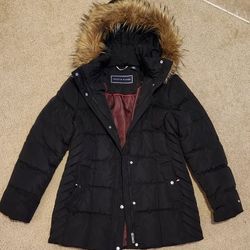 Tommy Hilfiger Women's Large Puffer Jacket