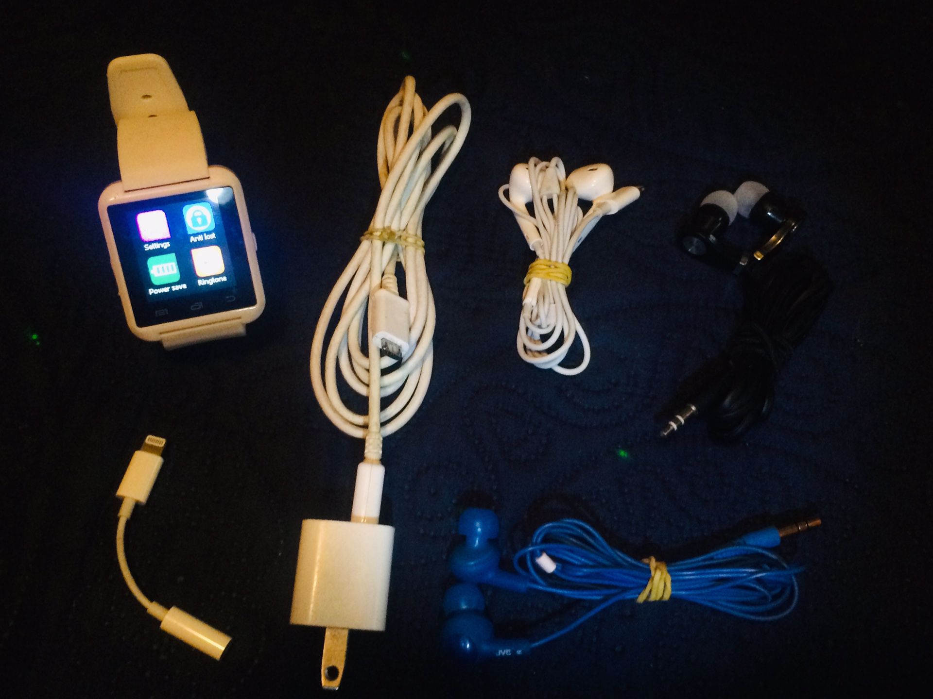 Smart watch/iPhone Headphones/lightning jack/charger