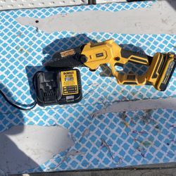 Mellif Cordless Power Chainsaw Compatible with Dewalt 20V Max With  Battery Charger Included