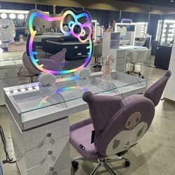 Hello Kitty Vanity Set