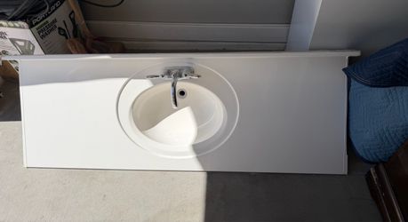 Bathroom sink