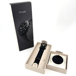 Google Pixel Watch 4 45mm Matte Black Aluminum (LTE)