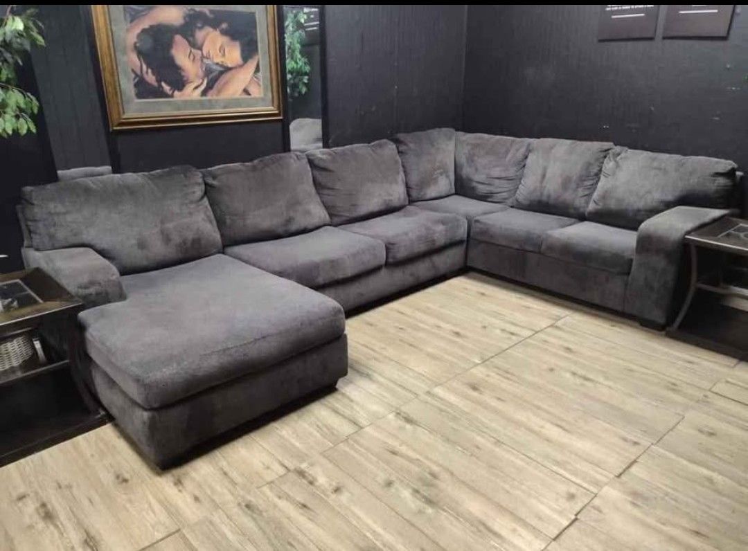 MEGA DEAL!!! 3 PIECE ASHLEY SECTIONAL ONLY $499 DELIVERY AVAILABLE!!