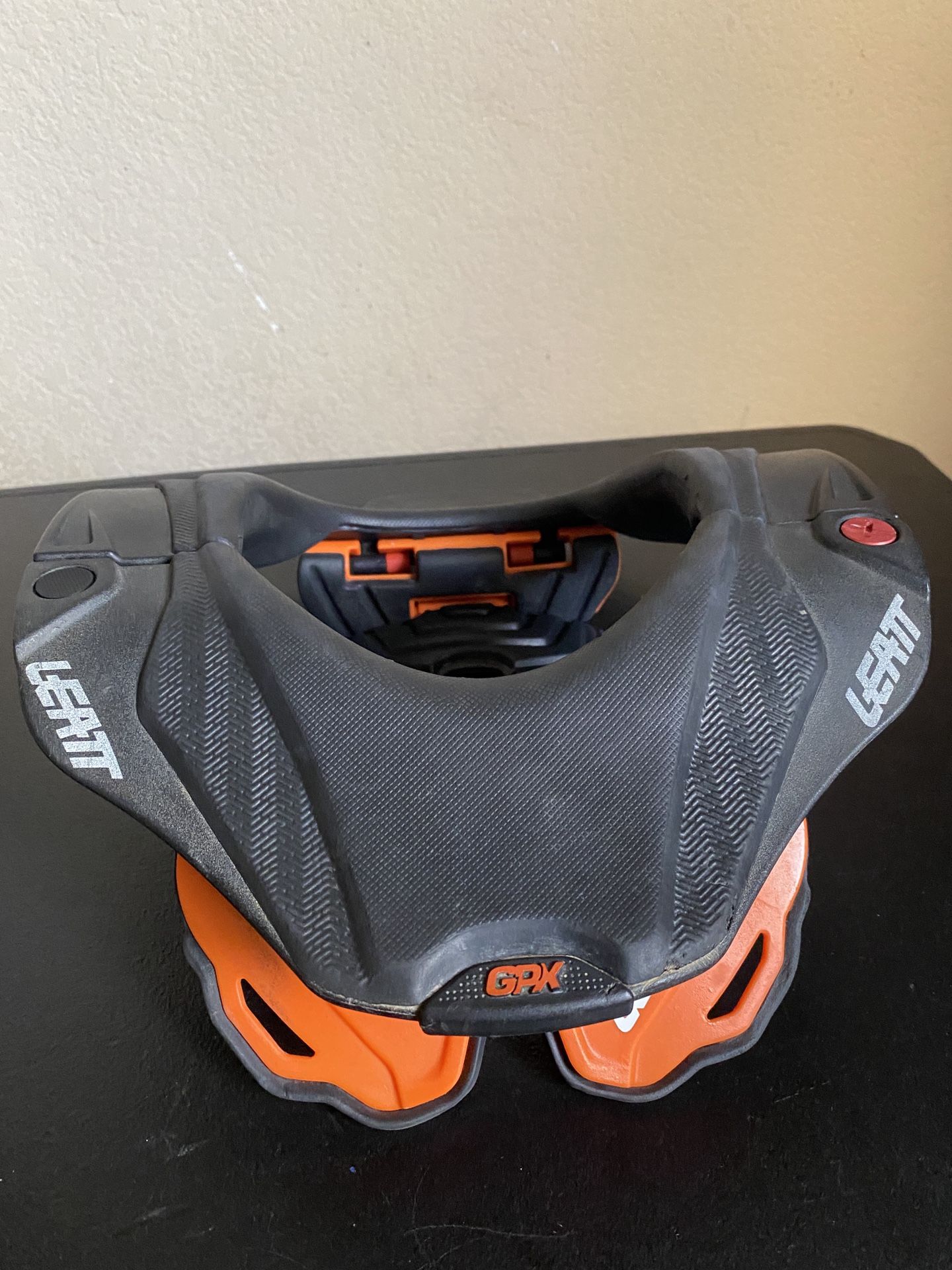 Leatt Youth Neck Brace