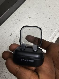 SAMSUNG Galaxy Buds 4