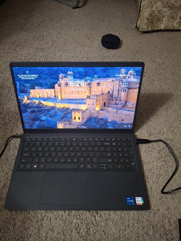 Dell Inspiron i5 W 16gb Memory And A 512 Ssd
