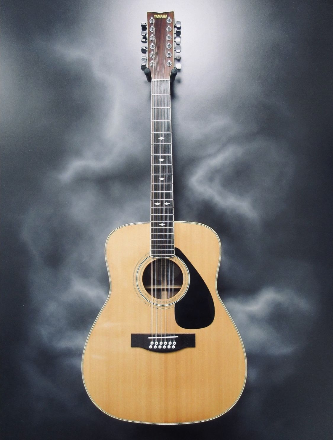 Yamaha FG-512 II 12-String Guitar. Great solid sound. Made in Taiwan