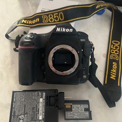 Nikon D850 DSLR Camera