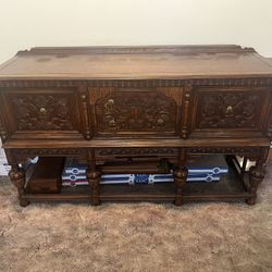 Credenza