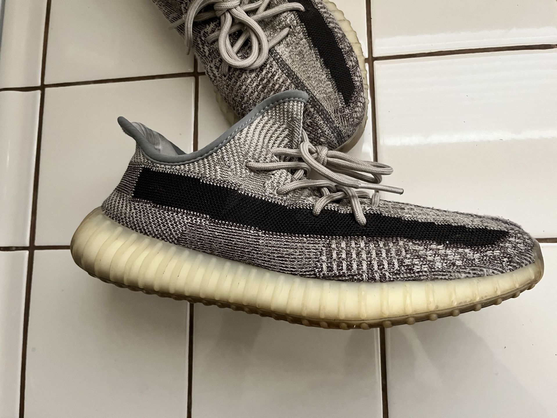 Adidas Yeezy Boost 350 V2