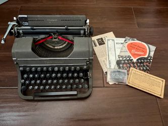 Vintage Underwood Champion Typewriter
