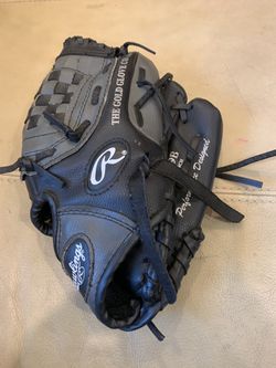 Kids Rawlings Baseball glove