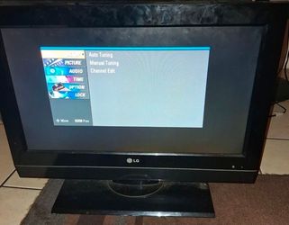 LG Flat Screen LCD TV