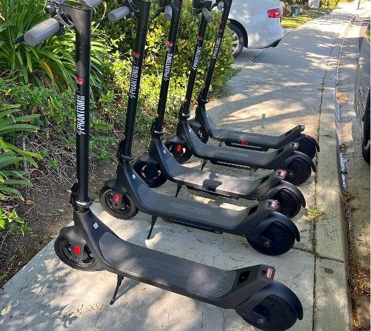 Scooter Phantom A10 🛵