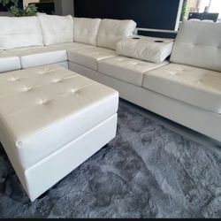 New 10heights Sectional With Storage Ottoman And Free Delivery 