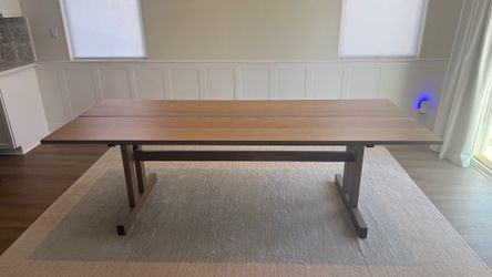 95" Large Wooden Dining Table – Excellent Condition (Sits 8-10)