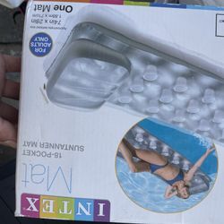 Sun Tanning Float