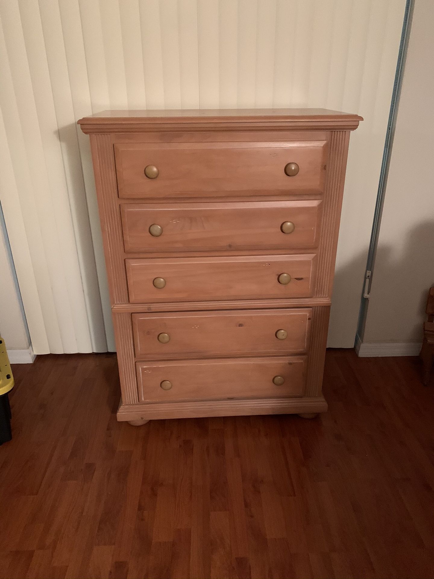 5 drawer vertical dresser