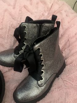 Girls Size 13 Glitter Silver Boots Excellent Condition 