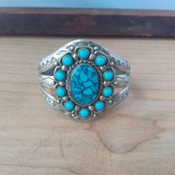 Vintage Turquoises Cuff Bracelet / Negotiate On Price