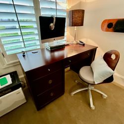 Youn America Desk W/Chair & Dresser