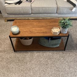 Coffee Table 41.5” W, 20” D, 17.5” T