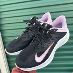 Nike Womens Running Shoes Size 10 Black Pink Athletic Sneakers