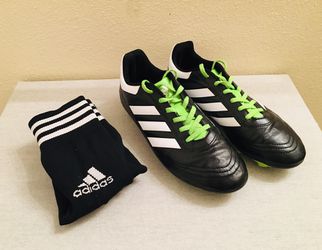 Adidas Golletto ( size 5) socks included ( size md) soccer cleats/shoes