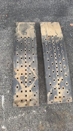 Heavy Duty Metal Traction Ramps - set of 2