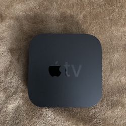 Apple TV 4th Generation 32GB (With Remote, Fast Charger)