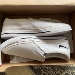 Nike Court Legacy Women's Size 12