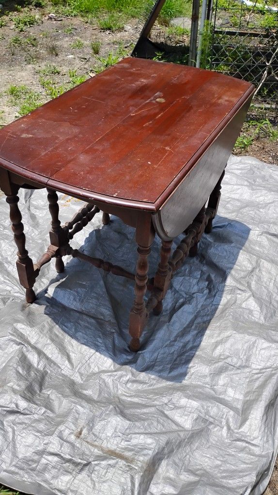 Gate Leg Table