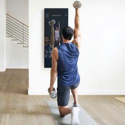 Smart Fitness MIRROR. Personal Home Training