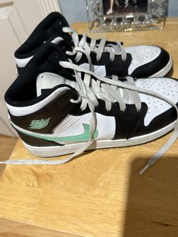 Reduced Boys Jordan’s - Size 7
