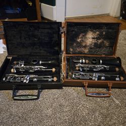 2 vito clarinets, 35$ each