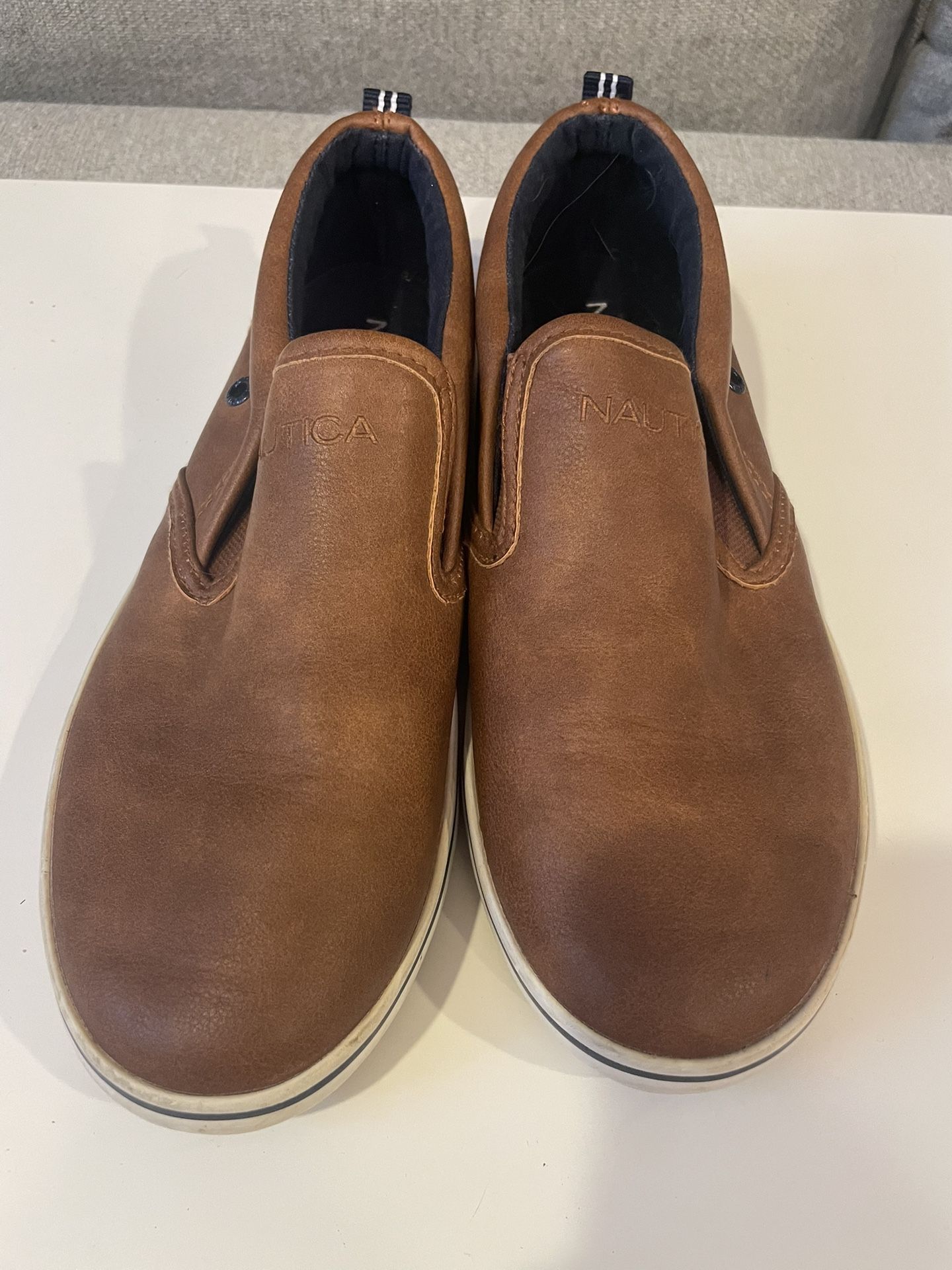 Nautica Brown Slip On Loafers Dress Shoes Boys Sz 3