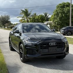AUDI Q8 2019 