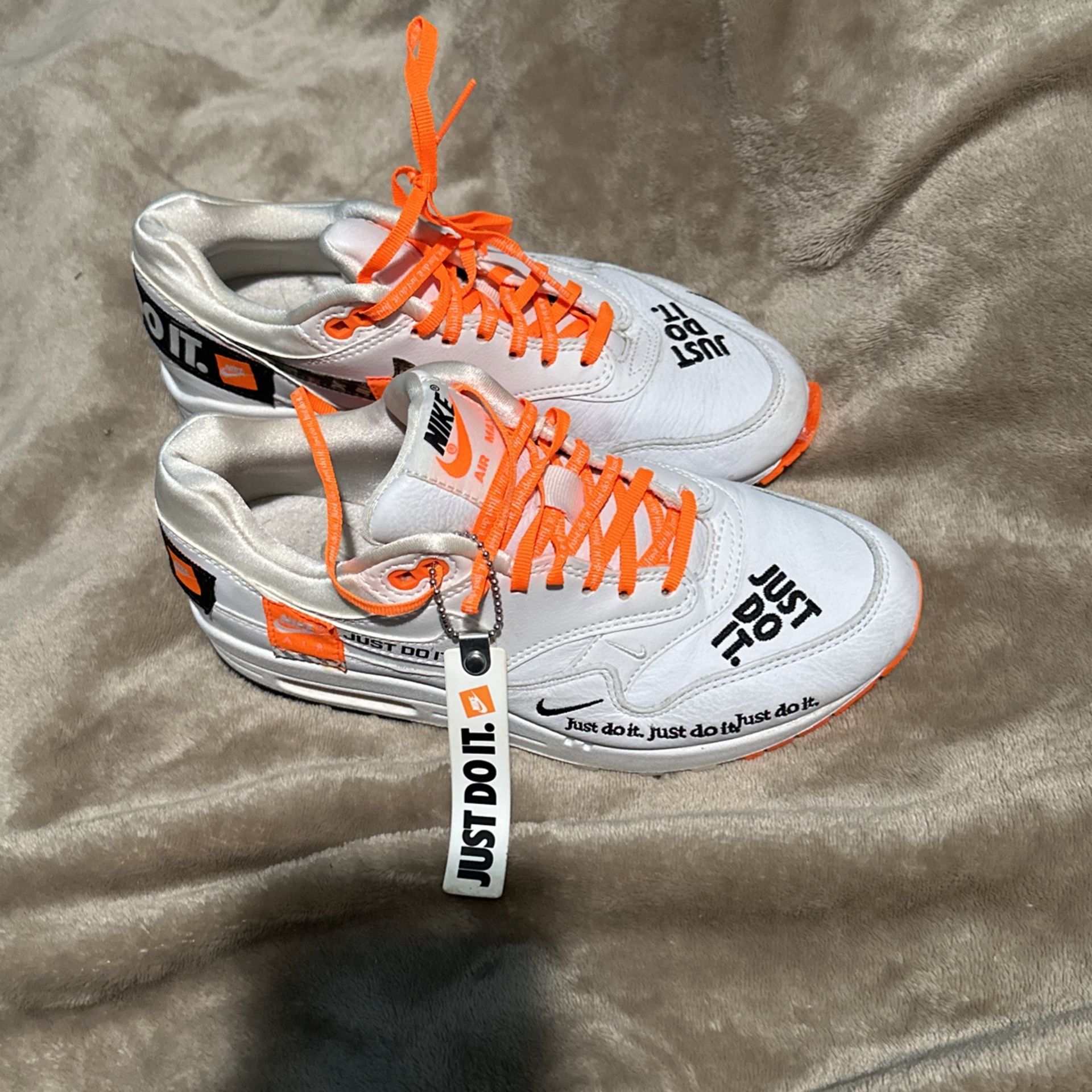 Just Do It White Nike Air Max