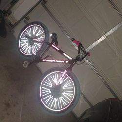 Se Maniacc Flyer Perfect Wheelie Bike 