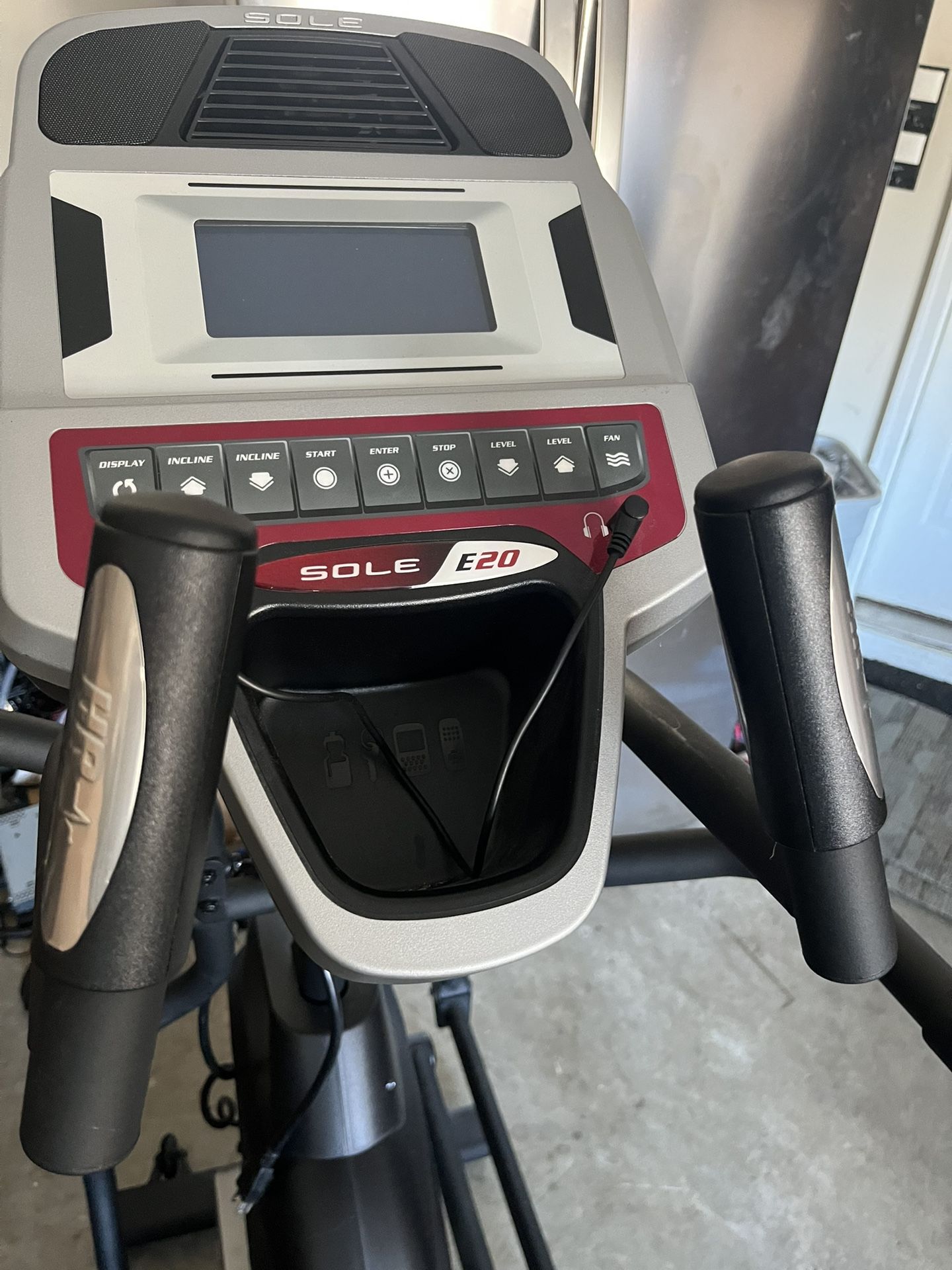 SOLE E20 ELLIPTICAL (FREE DELIVERY)💥💥💥