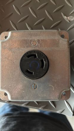Electrical outlets for 220 volt 208 volt