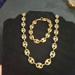 Gold Plated Puff Mariner Link Chain Necklace & Bracelet Set, Has Some Weight To It 17" Necklace & 7.5" Bracelet