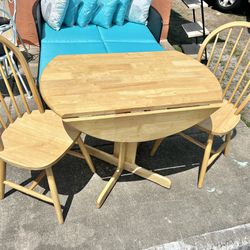 Drop leaf Table With 2 Chairs 
